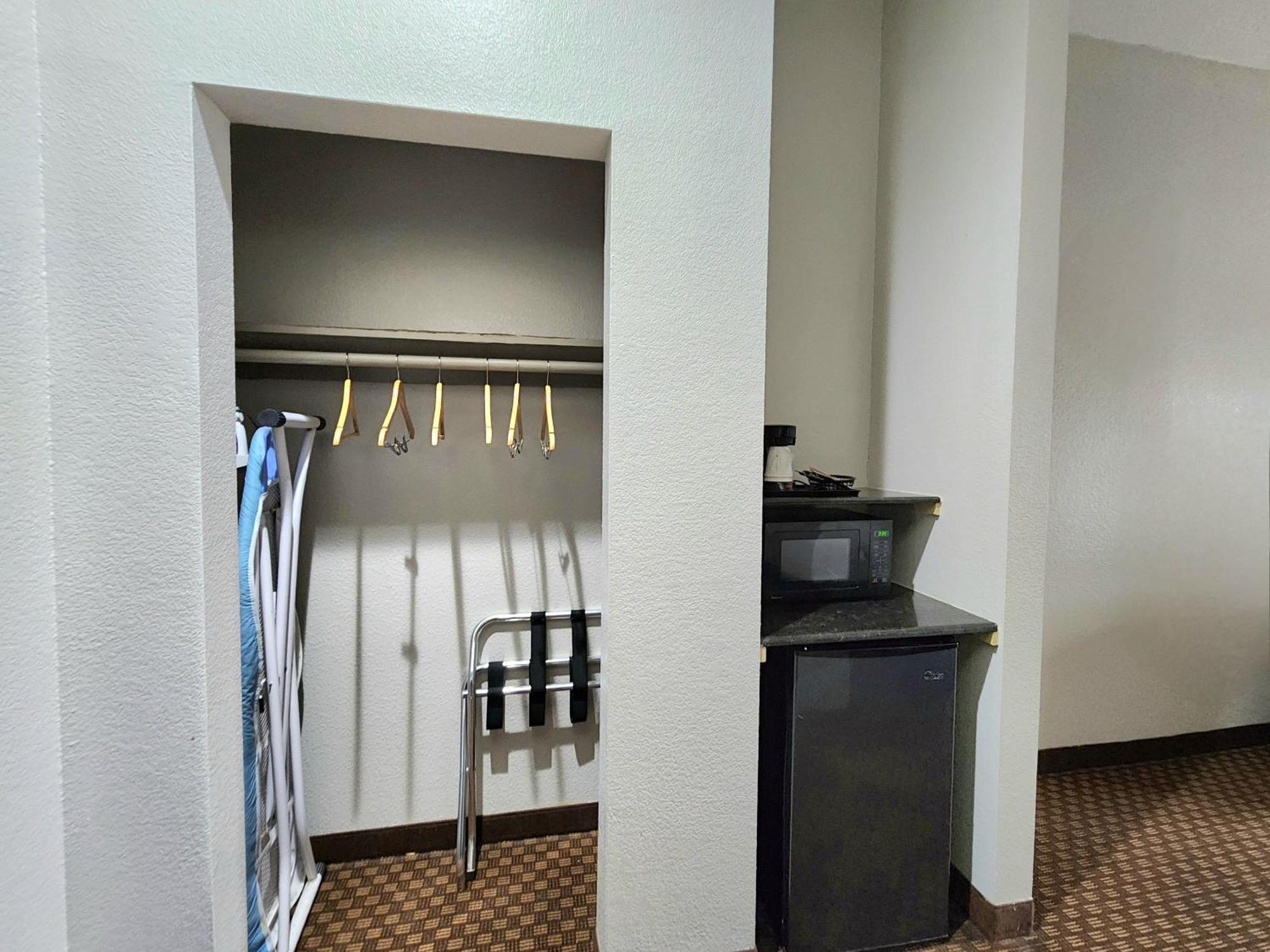 Days Inn By Wyndham Kemah Ngoại thất bức ảnh